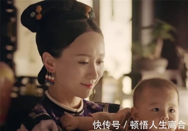 康熙&雍正一岁抓周,用毛笔胡乱写了个字,康熙看后脸色大变,最后成真