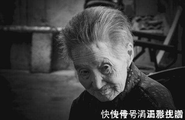 结局|不帮子女带娃的老人,到晚年多半逃不过“3个结局”,别不当回事