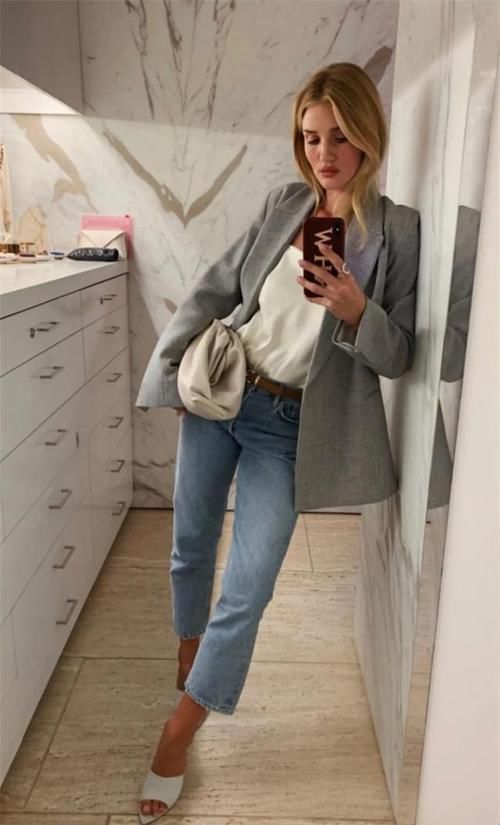 容易显老的4种颜色,皮肤黄的女生总爱穿,显老没气质,被人笑话