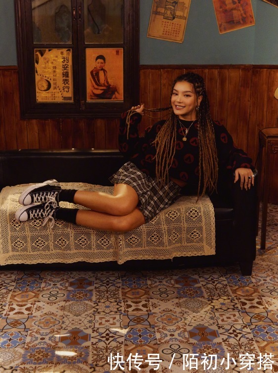 微胖|32岁江映蓉还想红?嘻哈风秀凹凸身姿,微胖的女生也好美