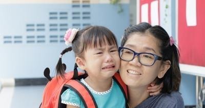 老两口|“晚要孩子你后悔吗看我孩子都这么大了”对不起,那是你的人生