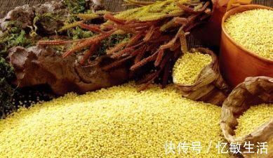 睡眠|煮小米粥时加入“2物”,睡眠好了,三高悄悄降,身体也越来越好