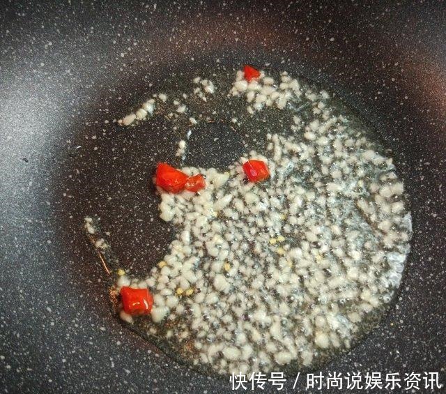 蒸金针菇，简单又营养，分分钟光盘！