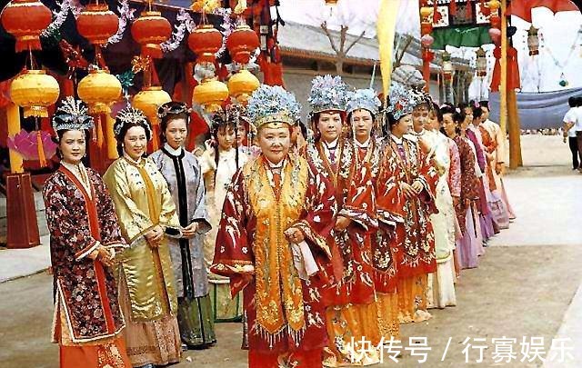 姑娘$《红楼梦》里最孤独的姑娘,和她比起来,黛玉活在“蜜罐”里