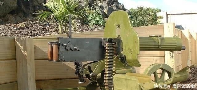 爱不释手|李鸿章见到马克沁机枪,为何爱不释手却始终未买?1句话道出其中心酸