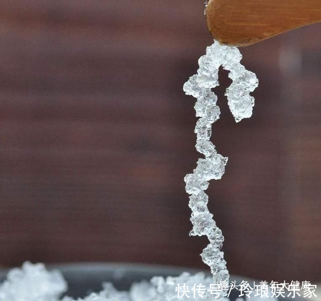 皮肤|女人怕老不要慌,秋冬多吃这些碱性食物,保养皮肤更有女人味