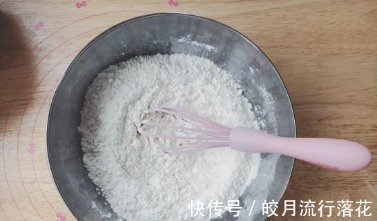 核桃酥|咬一口酥掉渣的核桃桃酥,做法简单,新手也能做!
