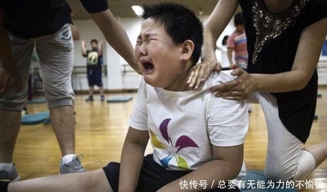 症状|8岁男娃检查，医生直言长不到1米6，出现这些症状，宝妈得留意