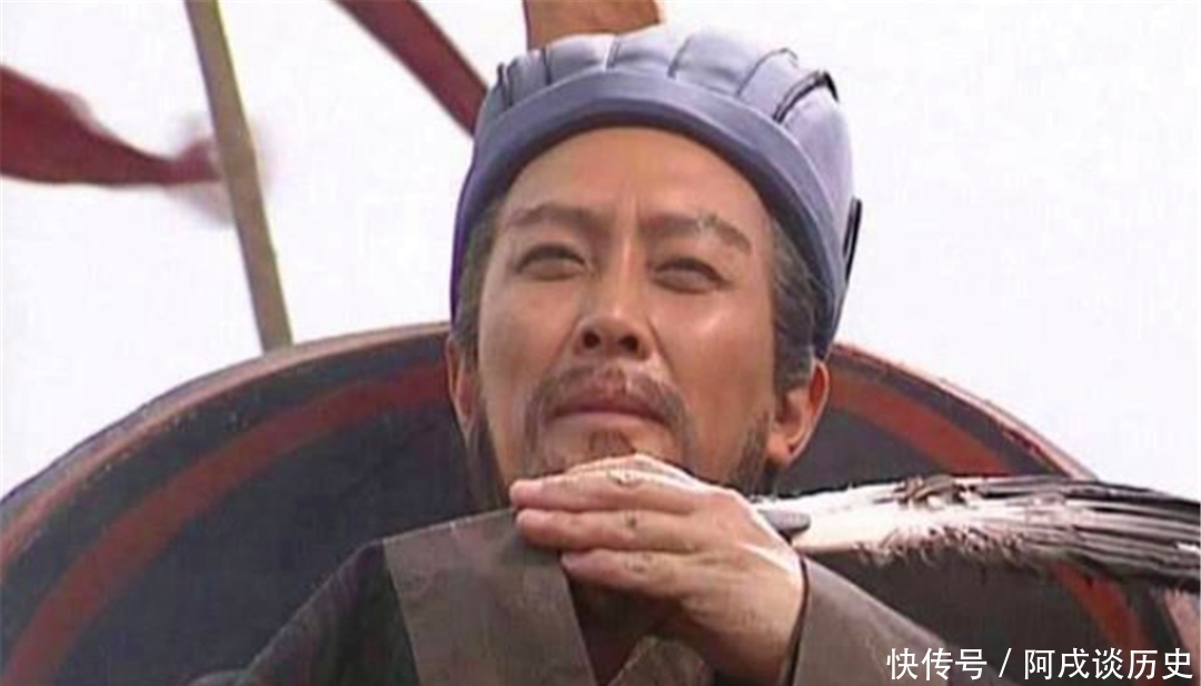 诸葛亮|长坂坡激战,曹操纵兵五千击破刘备十万,诸葛亮负什么责任?