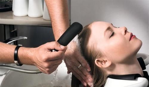 桂圆|女人来例假时,3种“零食”换着吃,排出污血,子宫可能感激你