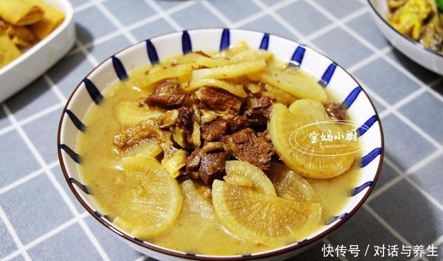 朋友来拜年,做了10道菜来招待,有荤有素有面子,吃着胃里舒服!