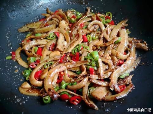 秋天，吃肉不如吃它，少吃猪肉多吃它，比肉营养，鱼干了孩子也爱吃