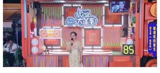 芒果台剑走偏锋,这档综艺又土又潮,凭什么占领收视热榜?