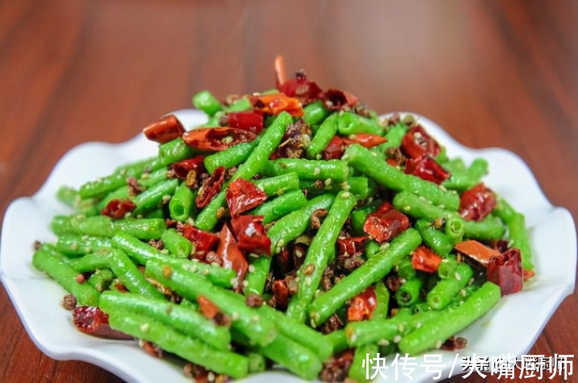 服务员告诉我，很多人爱吃的5道菜，是饭店“最脏”的，别再吃了