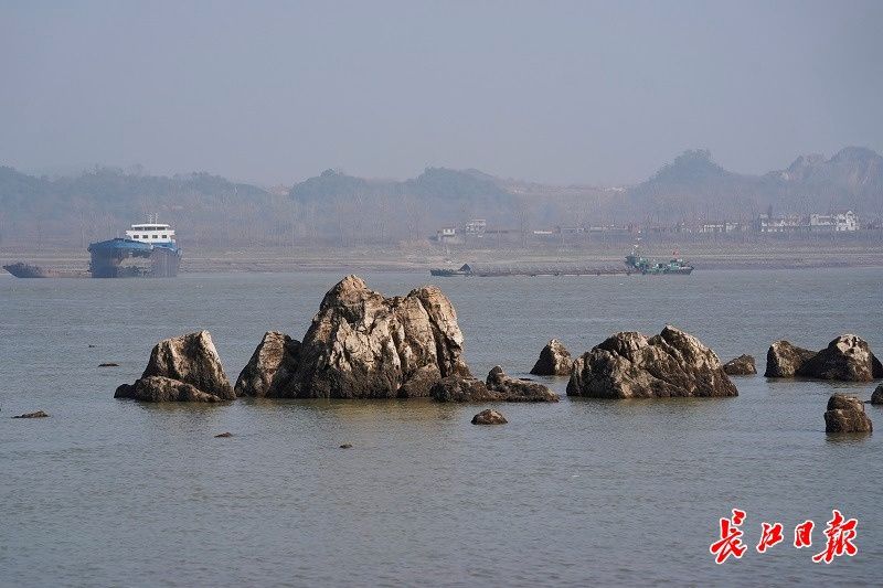 露出水面|水落“石”出 ，壮观美景藏不住