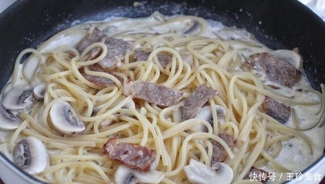 几秒钟学会豪华西餐,剩奶油煮意面,香浓美味贼洋气