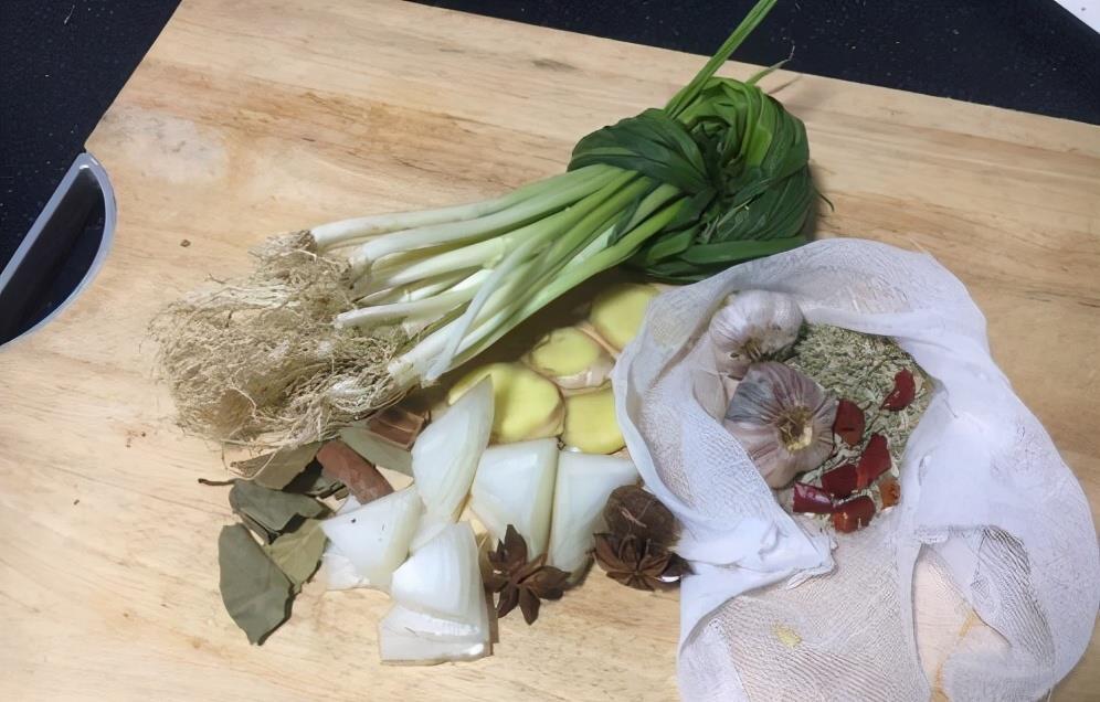 炖土豆|牛肉炖大白菜，健康美味，好吃又营养