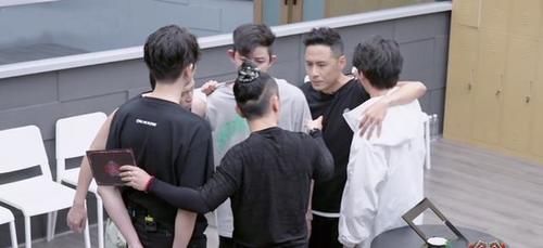 喜爱度|《哥哥》个人排名公布：林志炫第3，张智霖掉到第7，麦亨利垫底