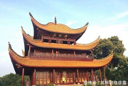 家长提出将《岳阳楼记》移出语文课本,只因说到一个人,有理吗?