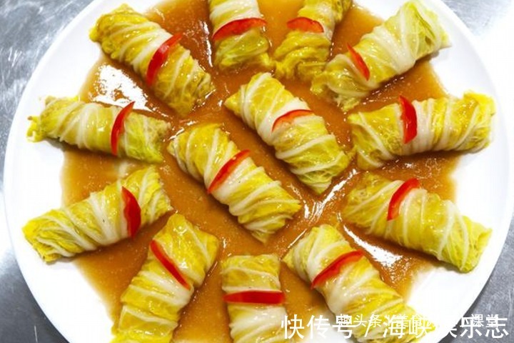 肉馅|一棵白菜，一碗肉馅，卷一卷，蒸一蒸，鲜嫩又多汁，全家都爱吃