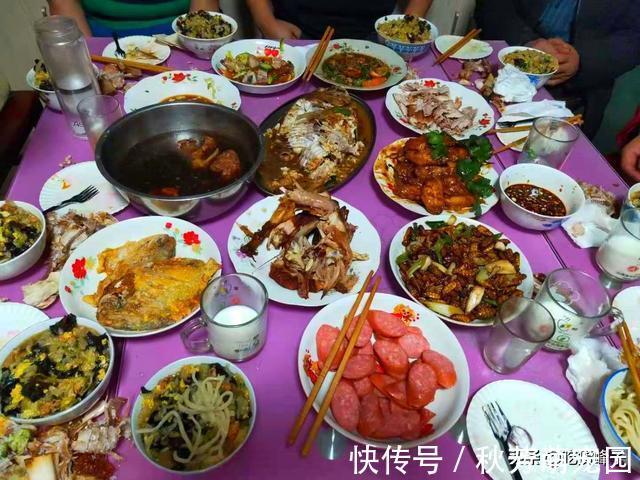 晓峰|晒周末不同家庭的晚餐,有的丰盛,有的温馨,看完想去蹭饭