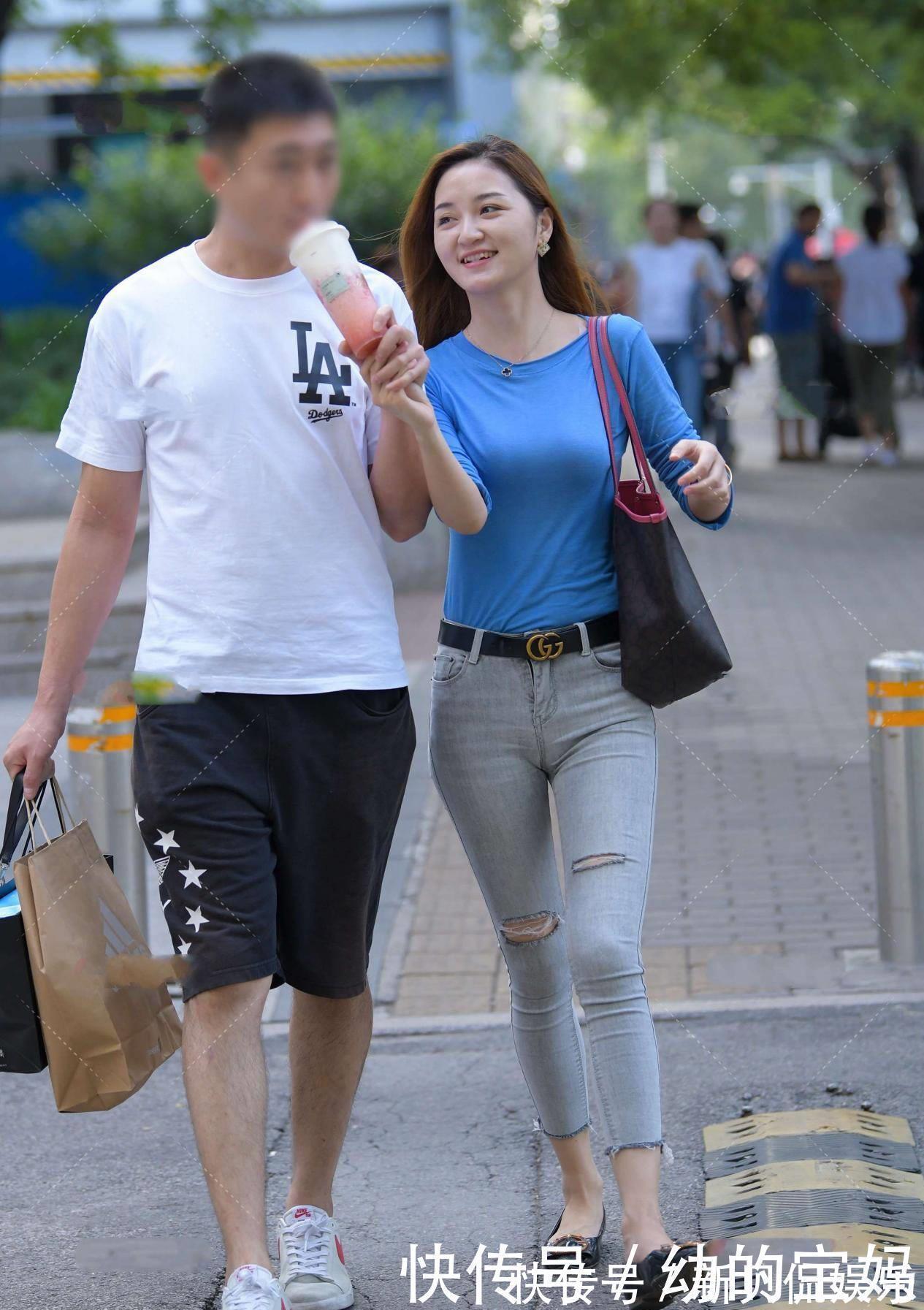 洋气|牛仔裤如何搭配更洋气?选对适合的上衣,带来时髦高级的效果