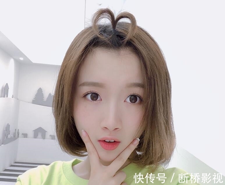 快本|丁程鑫加入快本,两边粉丝闹得不可开交,何炅却没在个人账号发话