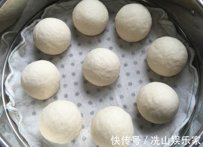 酵母|蒸馒头,不要只会放酵母,做好“4点”,馒头饱满不塌,暄软不硬