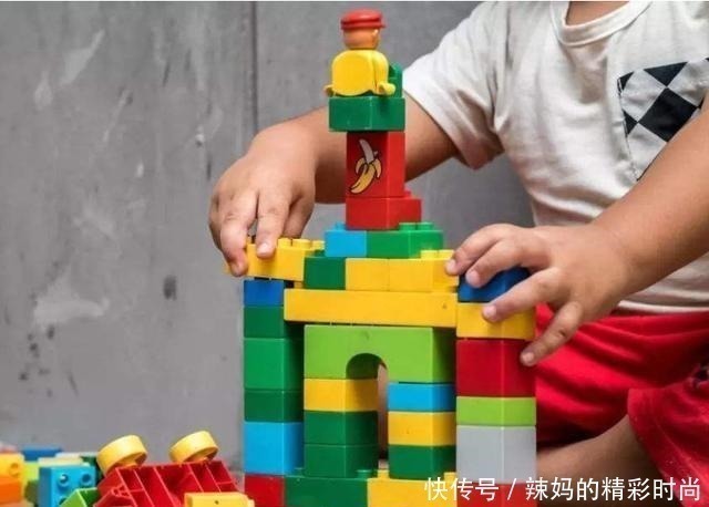 大脑|1-3岁孩子最需要玩的5类游戏,对大脑发育很有很大帮助