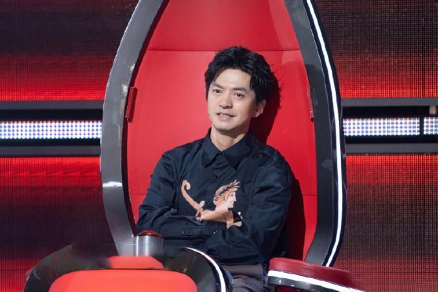 苏诗丁|恭喜!单依纯作出正确选择,签约百沐娱乐一举四得,这才叫双赢!