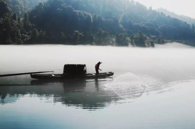 峨眉|湖南春游首选之地，它融山的隽秀、水的神韵于一体，还有千亩桃花