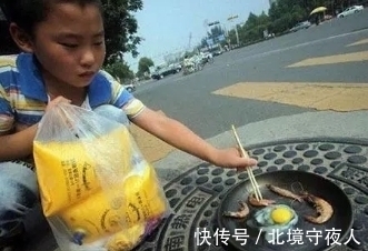 |搞笑图片幽默段子笑话:机智的孩子啊,做菜都不需要煤气了呢