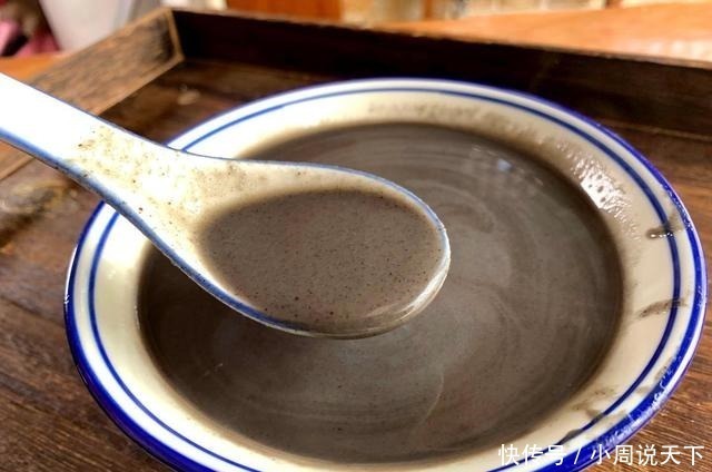 蛋白质是豆浆的4倍,每天喝1碗,清肠道还补血,头发乌黑更年轻