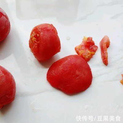 保留|餐桌上的保留项目酸柿辣椒爆甘蓝，隔段时间就做一次