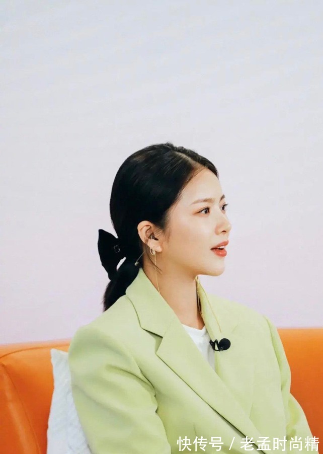 发带|小饰品如何搭出优雅气质?这些搭配方法可以看看