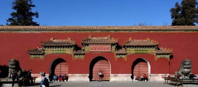 北京城里有一座专门给皇家死人使用的殿,那就是寿皇殿