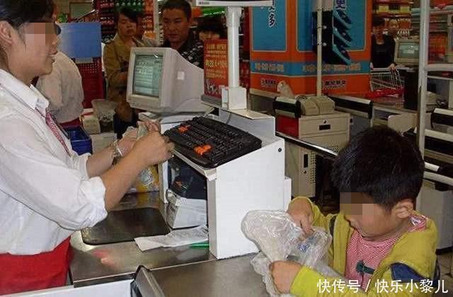 鸡蛋|男孩摔坏超市一盒鸡蛋,店员要求十倍赔偿,妈妈的做法令人称赞