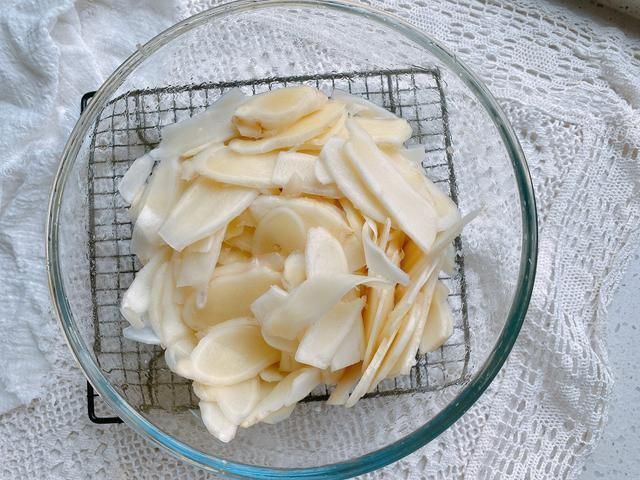 辛辣味|醋泡姜直接泡就错了，多做一步，脆嫩入味酸甜开胃，还能健脾养胃