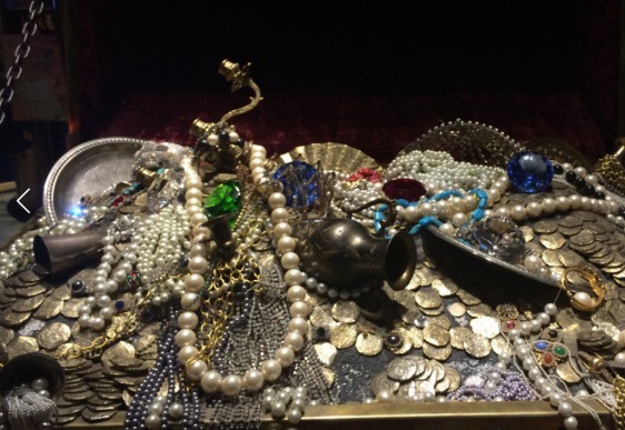 袁世凯|他是民国无情丈夫,为了3000万两白银,眼看妻女被扔进阴沟