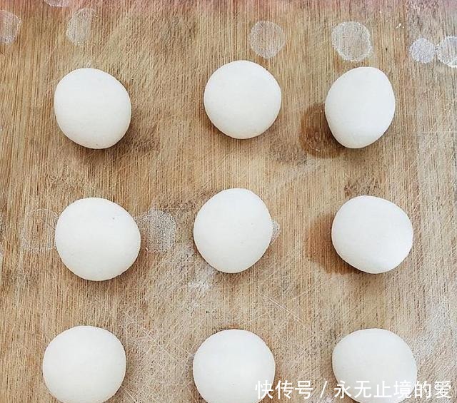 它是“穷人的阿胶”,女人每天吃1碗,补血益气,小脸红润气色好!