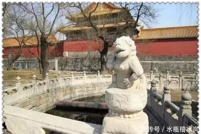 奕纬|故宫桥上有34个石狮子，为何第4个石狮要盖红布，背后有何秘密