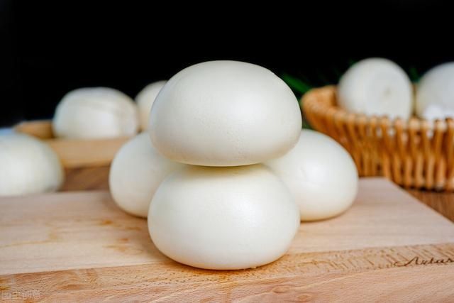 馒头不要直接蒸，上锅前多加1步，馒头宣软蓬松又好吃