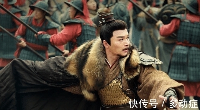 金庸$郭靖武功不如萧峰?金庸在两人在出招时提到一个细节,境界差太多