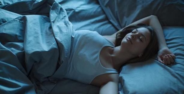 好处|睡前有四件事,对长寿有好处,即使只做一件,身体也会很健康!