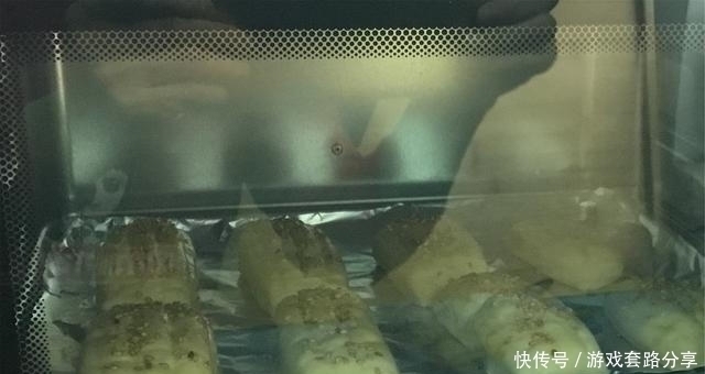 不用高筋面粉,不用揉出筋膜,一样做出好吃的面包