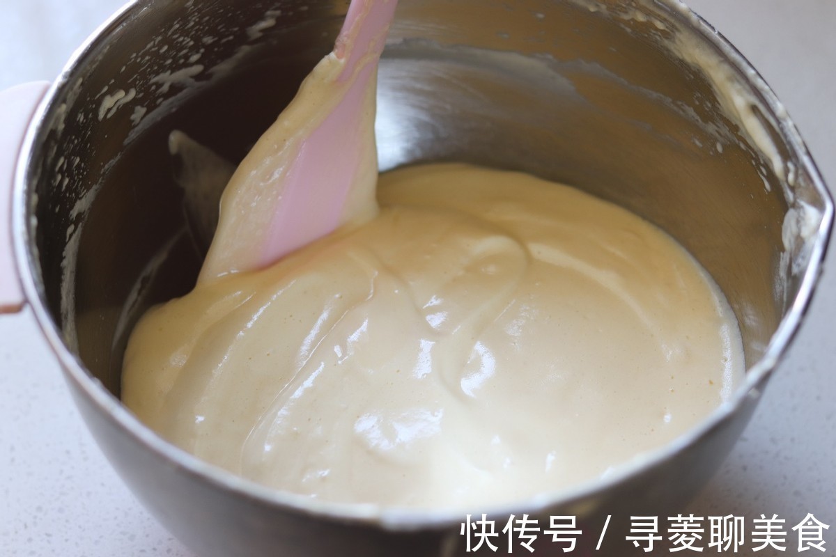 快手|简单快手的小蛋糕,甲壳虫的外形,好吃看着也好玩,宝宝最喜欢