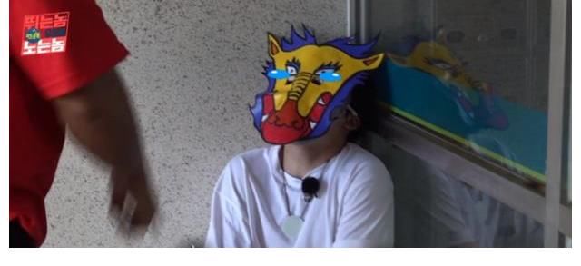 《RM向前沖》復(fù)刻經(jīng)典撕名牌陷爭議，引多家偶團(tuán)粉絲為偶像鳴不平