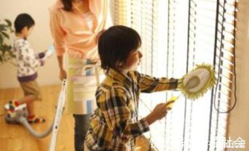 穷养儿|家有男孩的,父母在这3方面越“舍得”,孩子将来越有出息