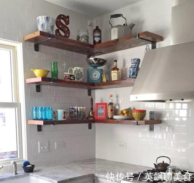 橱柜|日本厨房从来不装吊柜,而是用这便宜货来代替,可是咱们就不行