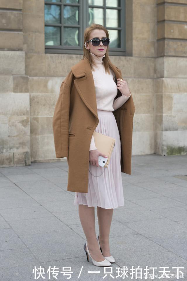 平庸|冬天不想穿得太沉闷,就要有温暖的颜色,要想不平庸全靠它